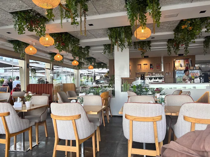 Comedia Terrasse Boulevard — philosophie